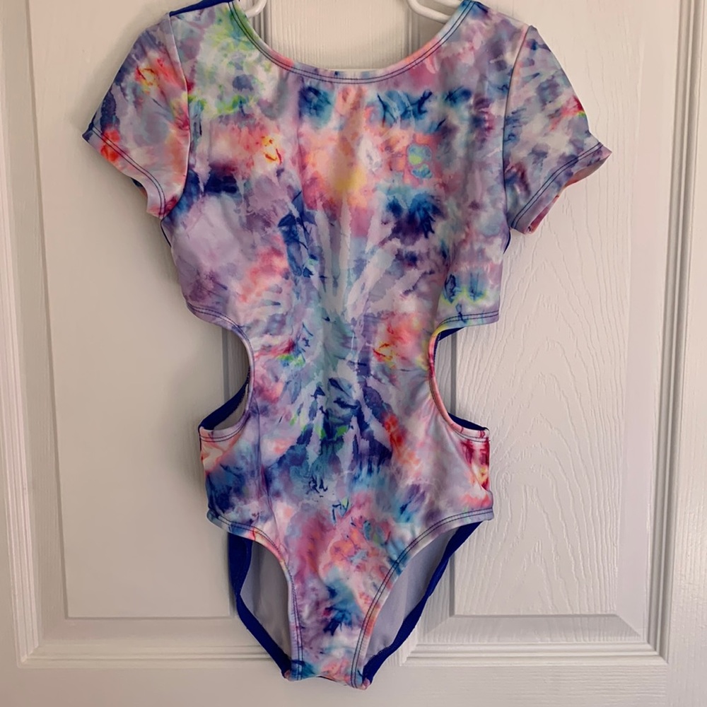 Girls Short Sleeve Cut Out Tie-Dye One Piece Swimsuit - More Than Magic